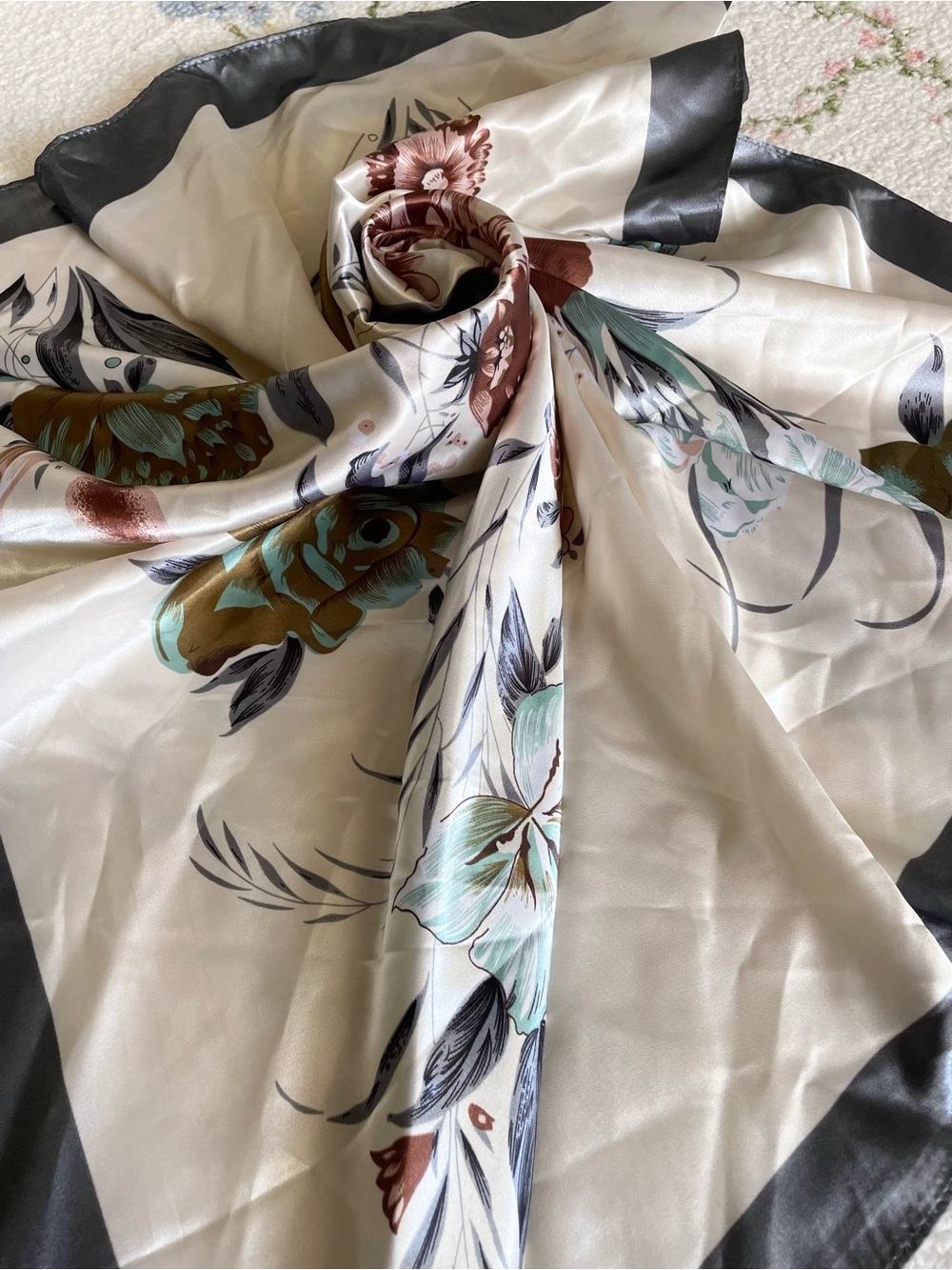 Lulus Floral Print Square Scarf